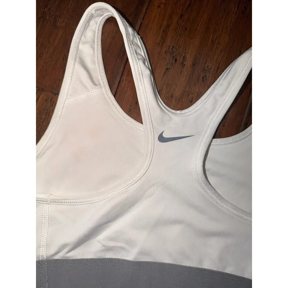 Under armor Women's Mid Keyhole Compression Sports Bra Small
